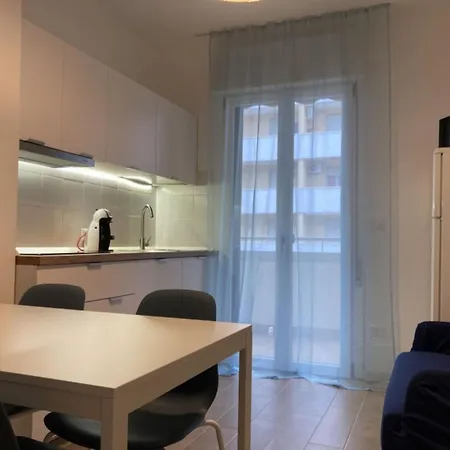 Modern Flat Close To The Center - Beahost *