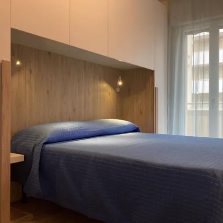 Modern Flat Close To The Center - Beahost Apartment *